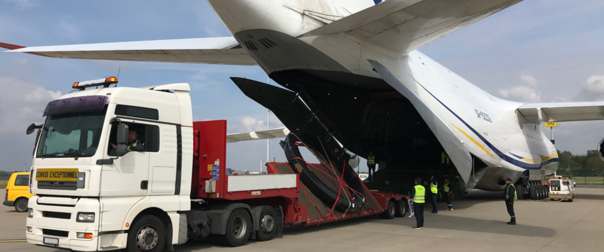 Air freight: urgent oog cargo shipment