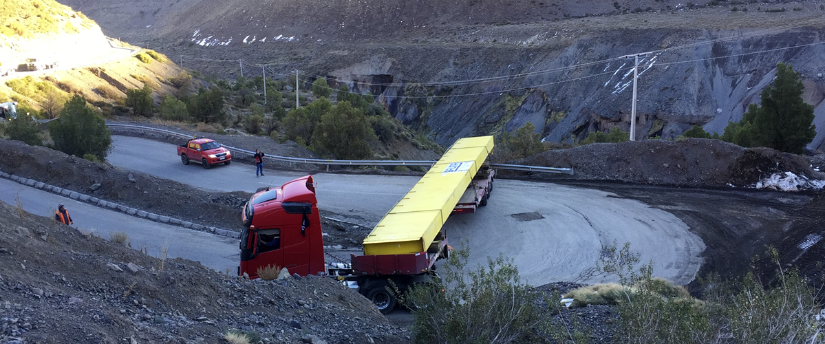 How Karl Gross organizes the transport of an overhead crane through the jungle and across the Andes